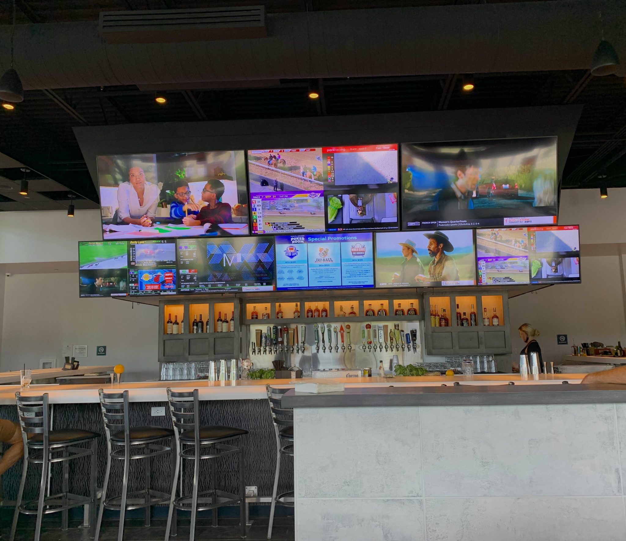 Feeling Lucky? The New Bonita Springs Poker Room is Open for Business