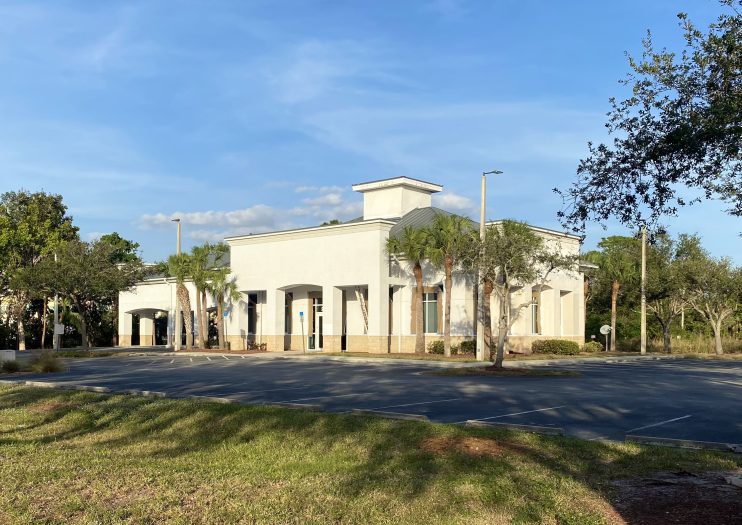 Read more about the article Two New Restaurants May Replace BB&T Building in Downtown Bonita Springs