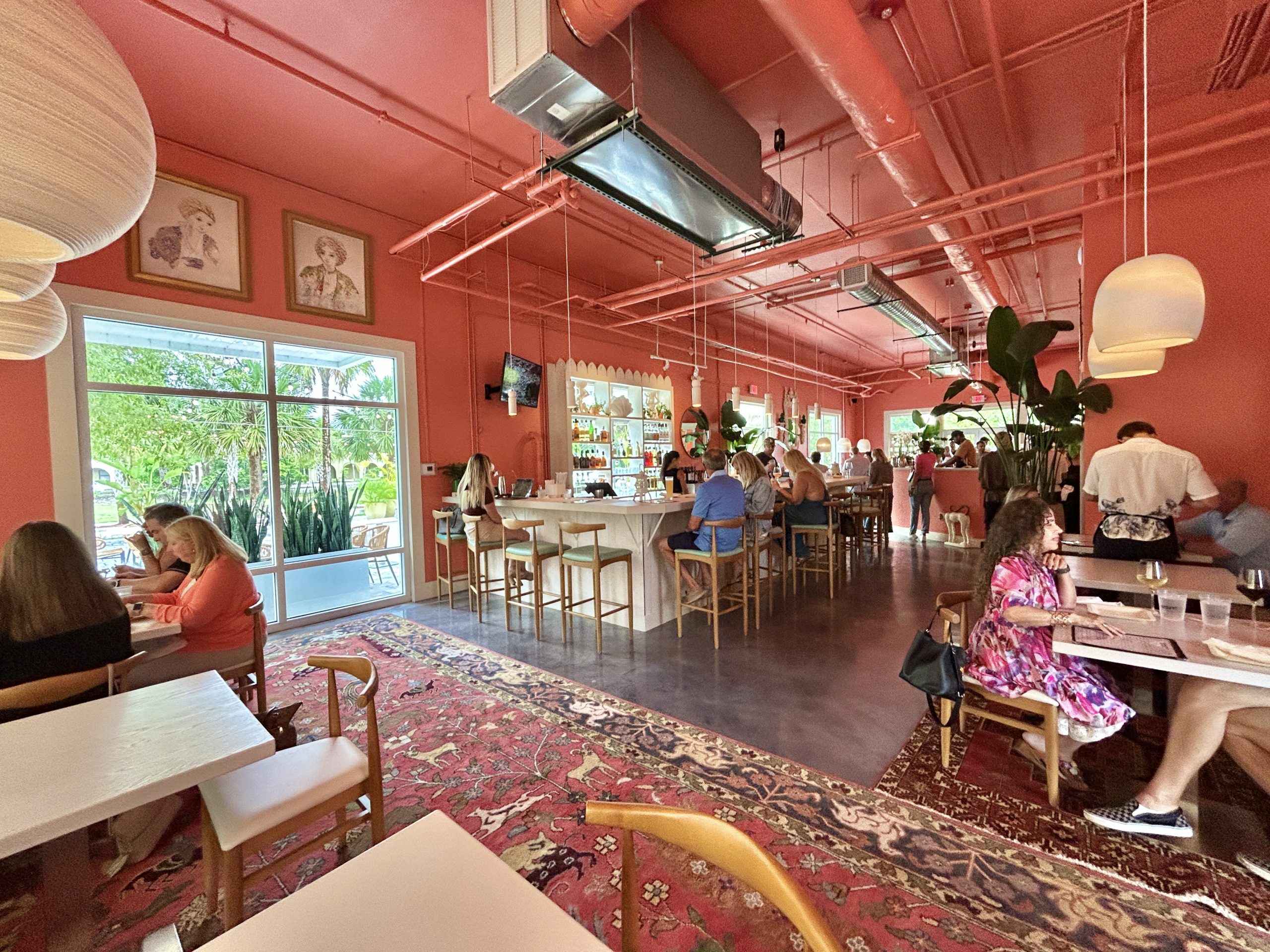 You are currently viewing Canary Club Brings Wood-Fired Pizza & Cocktails to Downtown Bonita Springs