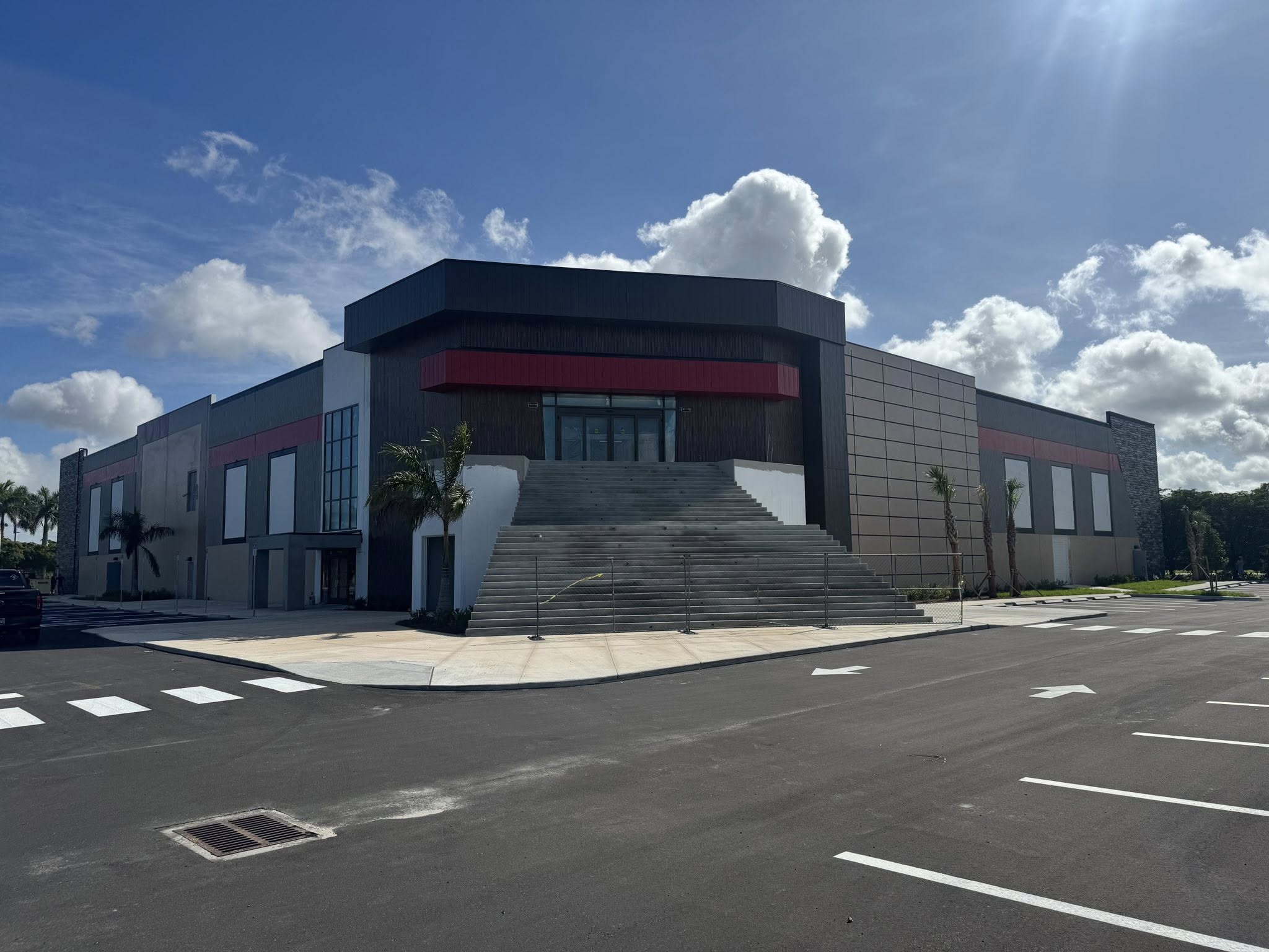 You are currently viewing 3…2…1 The All New New FastTrax Fort Myers is Projected To Open This Summer